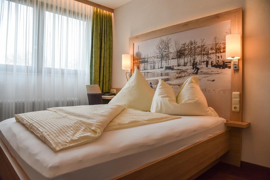 Neudrossenfeld Landhotel Schnupp מראה חיצוני תמונה